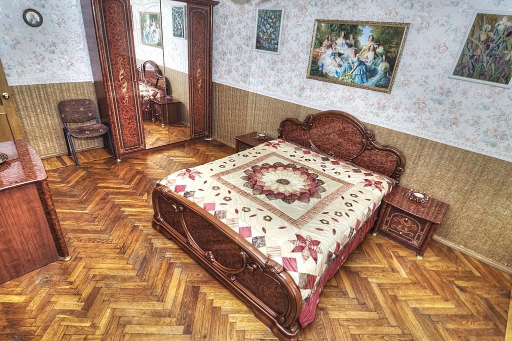 Apartment Na 7-Ya Krasnoarmeyskaya St Pétersbourg Chambre photo